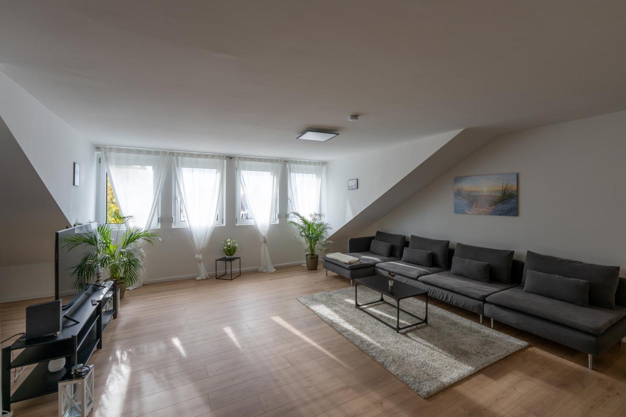 Apartment Im Dachgeschoss Plankstadt المظهر الخارجي الصورة