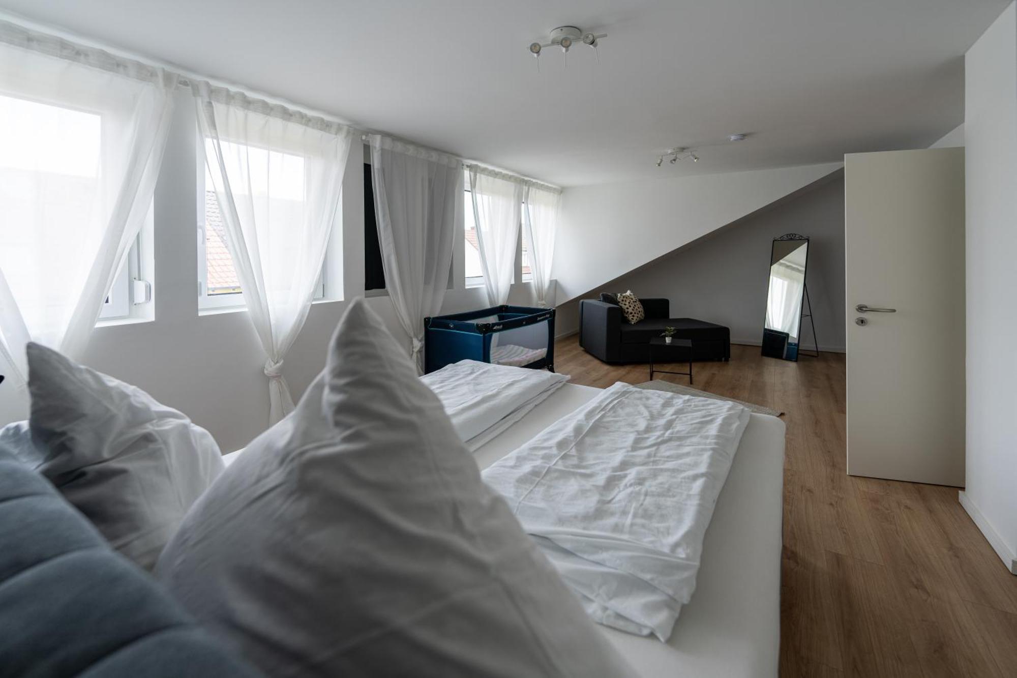 Apartment Im Dachgeschoss Plankstadt المظهر الخارجي الصورة
